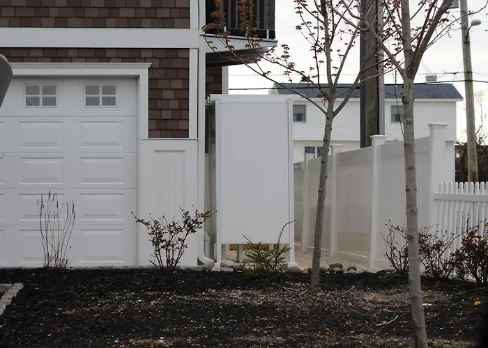 Sunday To Sunday, Elevator, Beach Badges, Roof Top Deck, Wifi, Bay Side 4 Bedroom, 3 Bath Townhouse 14056