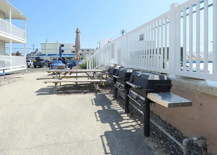 Ocean Front Condo Beach Haven, Pool Beach Badges Wifi Ocean Views